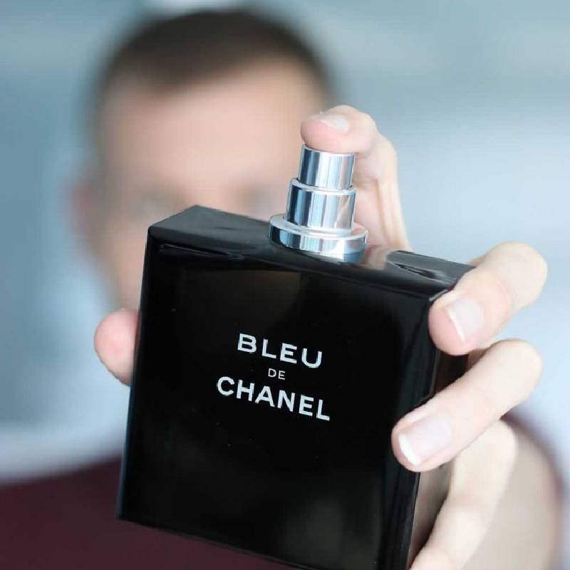 خرید ادکلن لوکس: تجربه‌ای متفاوت از عطرهای اصیل و شیک
